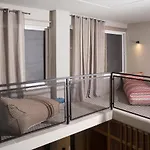 Apertura Minima Living Space Next To Sea *