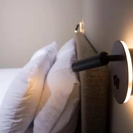 شقة Apertura Minima Living Space Next To Sea كالاماتا