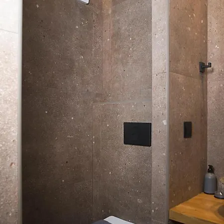 Apertura Minima Living Space Next To Sea 卡拉马塔