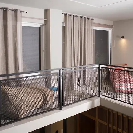 Apertura Minima Living Space Next To Sea *