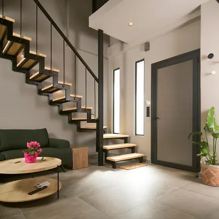 Apertura Minima Living Space Next To Sea Apartment Kalamata