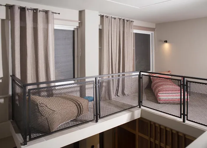 Apertura Minima Living Space Next To Sea *